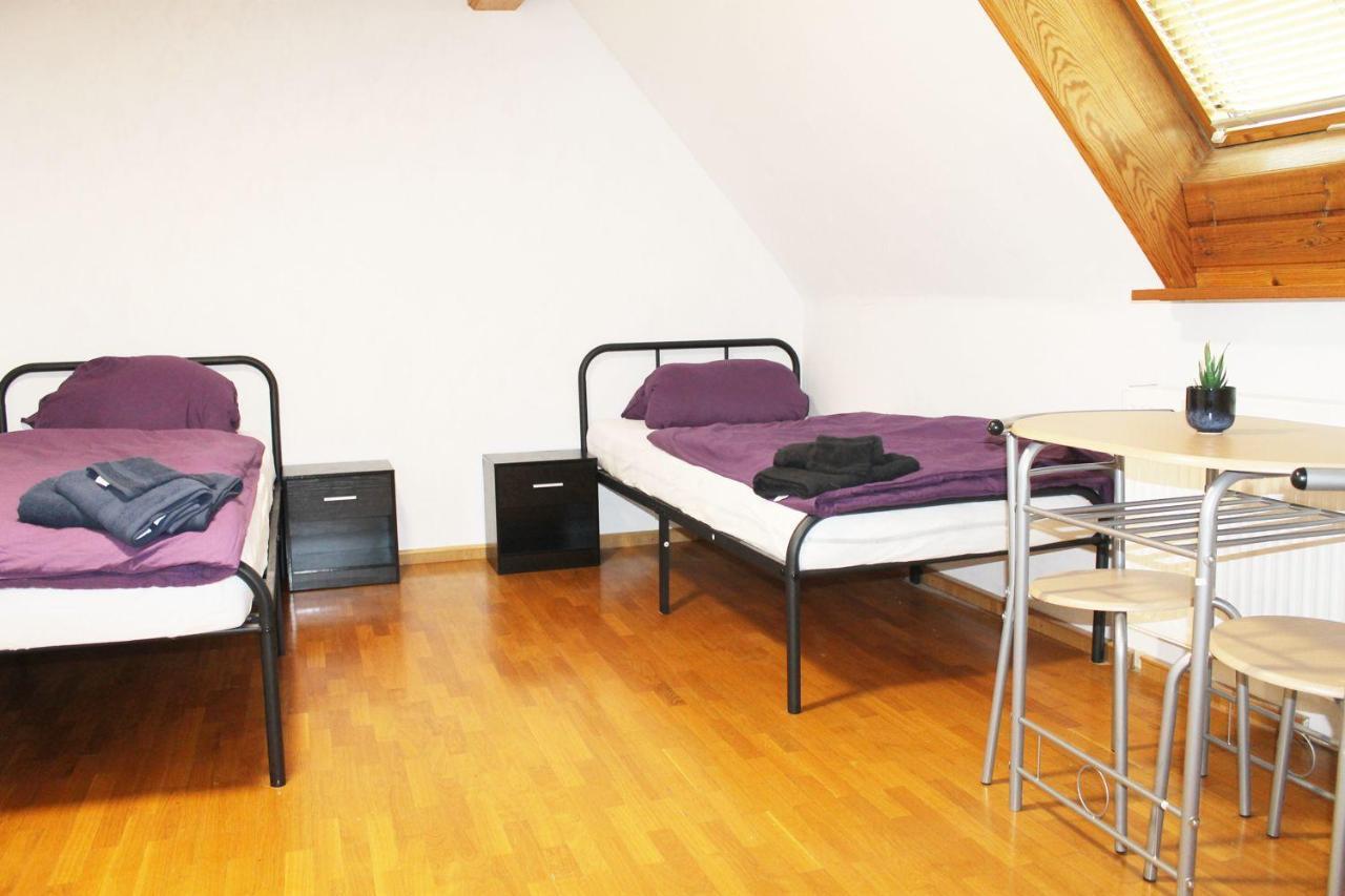 Fully Equipped Apartments Bonnigheim Esterno foto