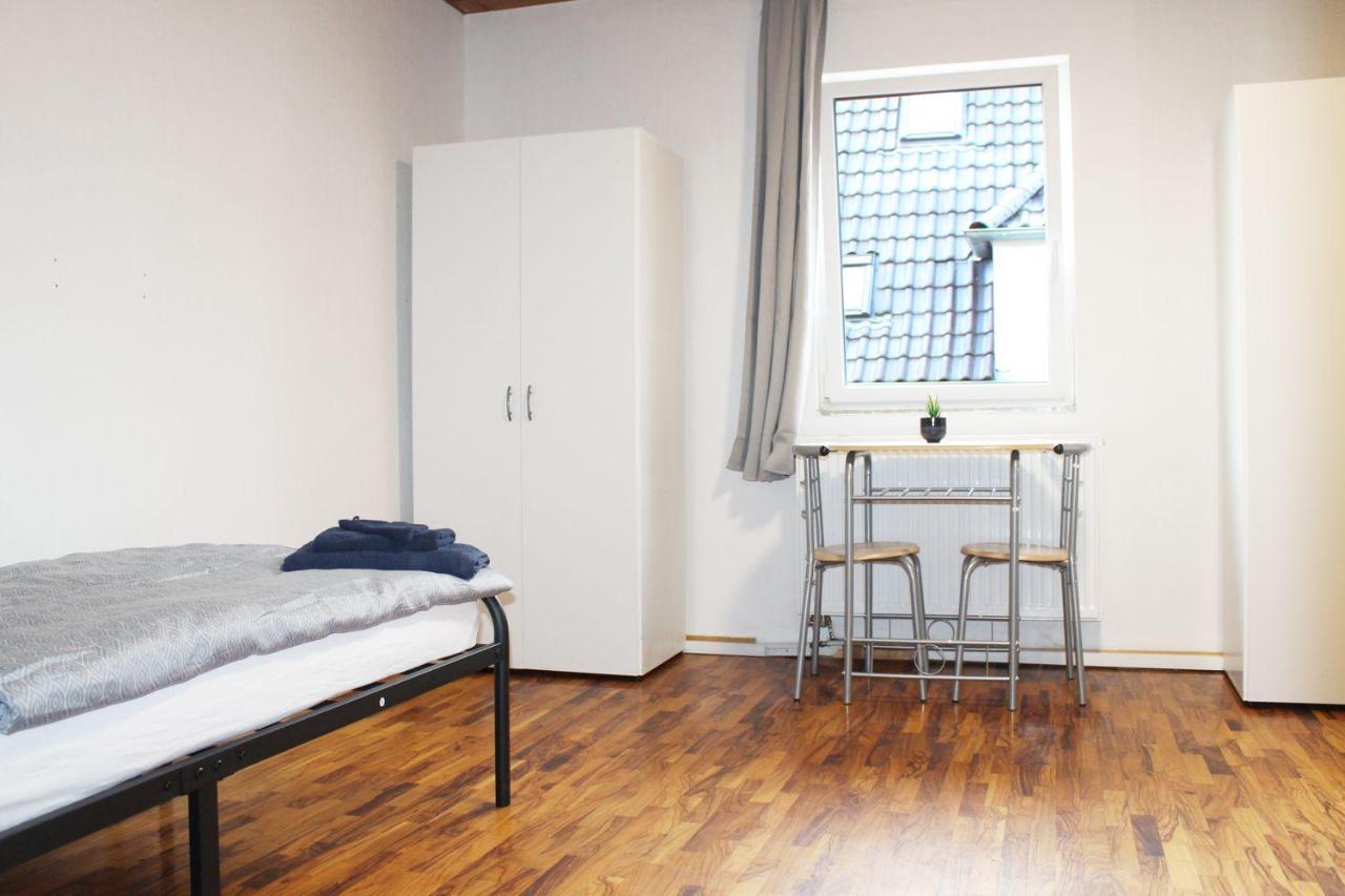 Fully Equipped Apartments Bonnigheim Esterno foto